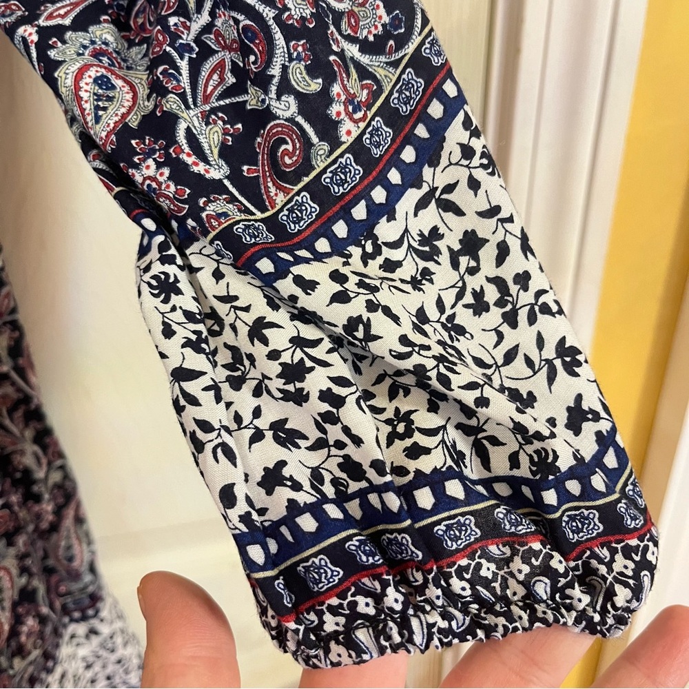 Solitaire Blouse - Picture 4 of 6